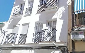 Plaza De La Merced Apartments By Sharingco